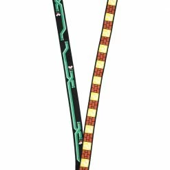 Bioworld Nintendo Super Mario Lanyard And Pin Set